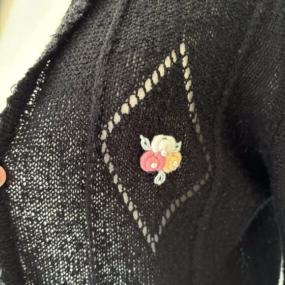 Vintage Black Cardigan with Embroidered Floral Design - Picture 4 of 10